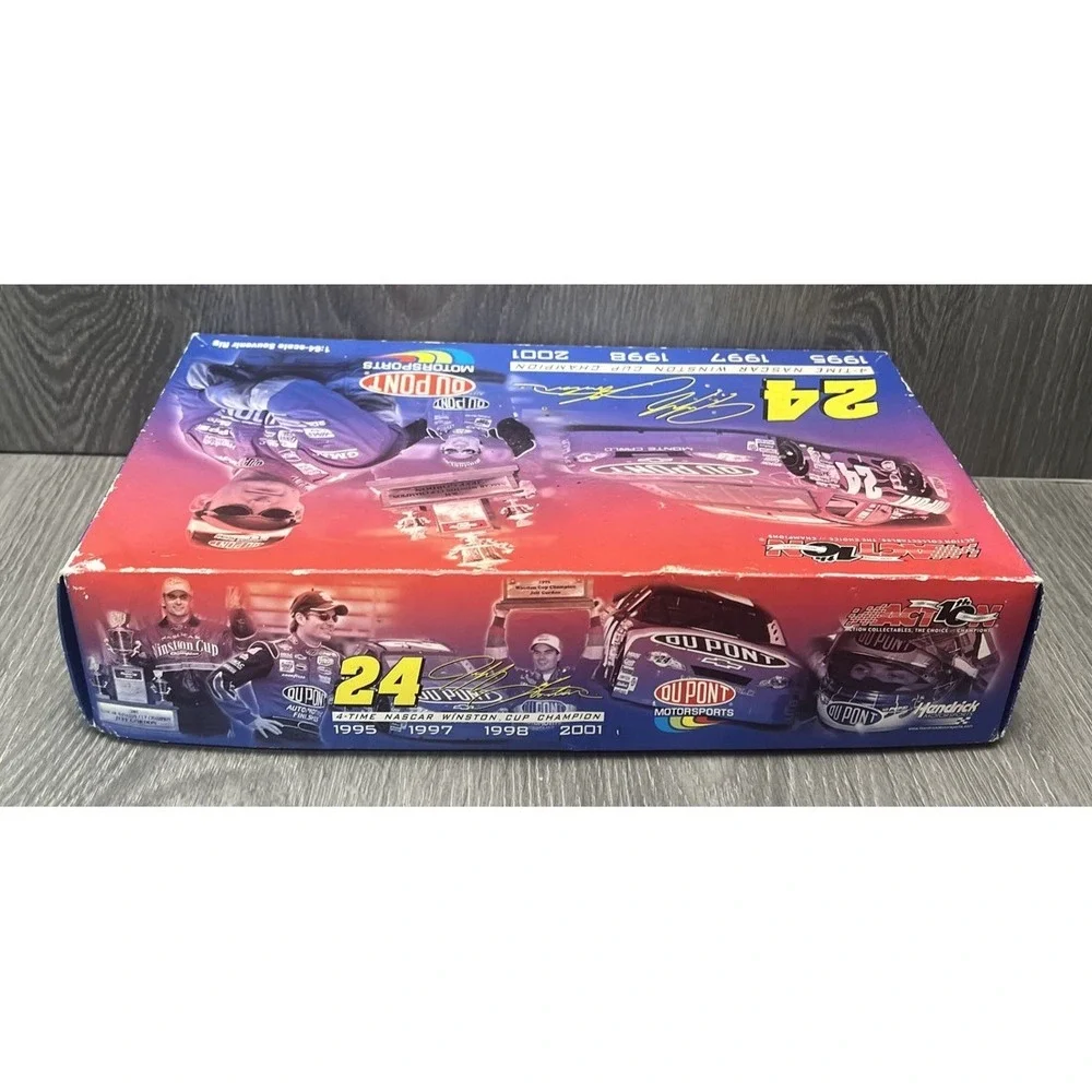 Action Performance Jeff Gordon #24 DuPont Monte Carlo 1:64 Souvenir‎ Rig Set